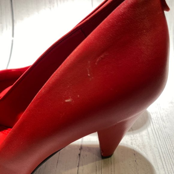 Calvin Klein Red Pump Sz 6 - Picture 5 of 6